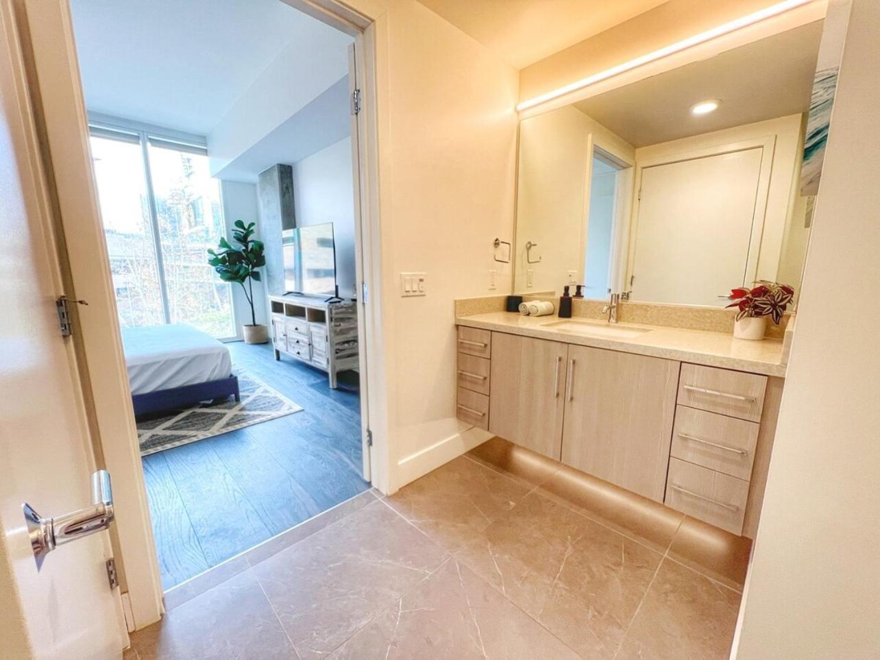 Stunning Apartment By Petco Park! サンディエゴ エクステリア 写真